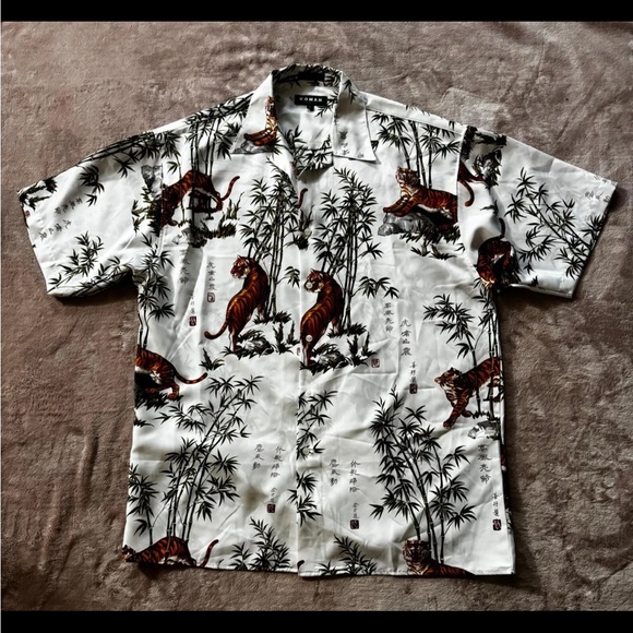 Komen Sport Other - Komen Sport Men’s Button Up Shirt Tiger In Bamboo Print Korea Hawaiian Sz Large